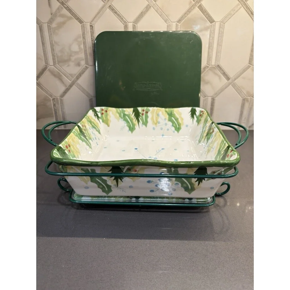 Temp-tations by Tara Hometown Christmas Large 9” Dish With Trivet Lid Wire Rack
